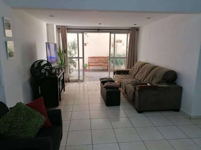 Apartamento Padrão em São José do Rio Preto