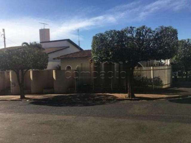 Comercial Casa em São José do Rio Preto