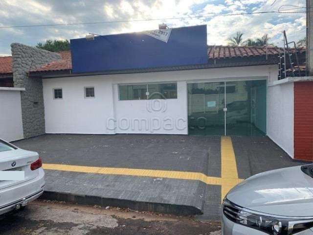 Comercial Casa em São José do Rio Preto