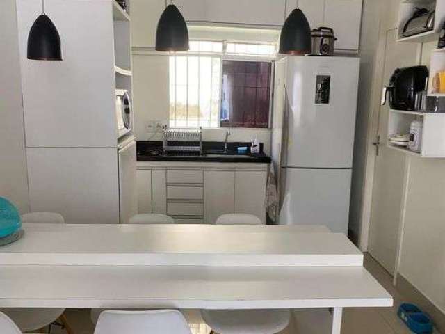 Excelente apartamento todo reformado, móveis modulados, porcelanato.