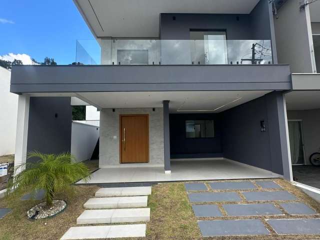 Vende casa no Quartzo R$ 1.100.000,00