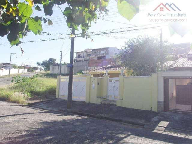 Casa com 3 dormitórios à venda, 220 m² por R$ 650.000,00 - Jardim Primavera - Bragança Paulista/SP