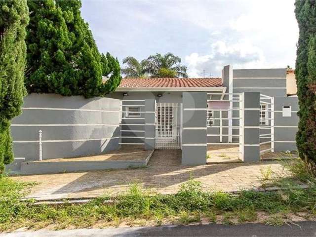 Vende-se ou aluga-se Casa 06 dormitórios  Comercial ou Residencial - Jardim Guanabara - Campinas.