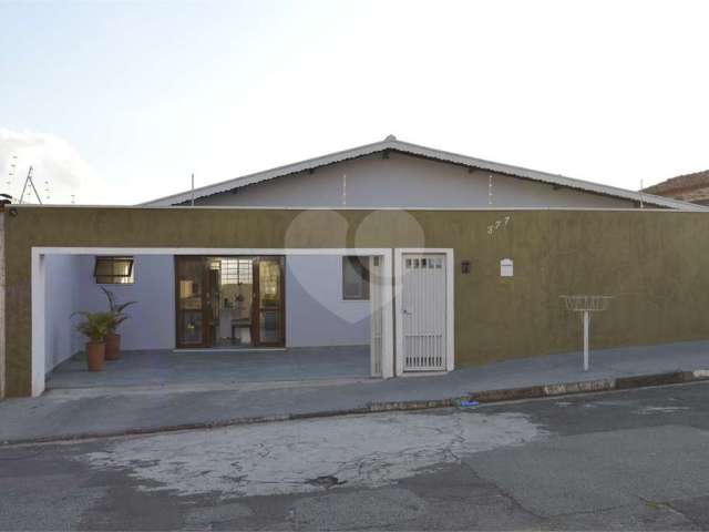 Casa com 3 quartos à venda em Vila Joaquim Inácio - SP