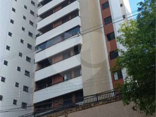 Apartamento com 3 quartos à venda em Vila Itapura - SP