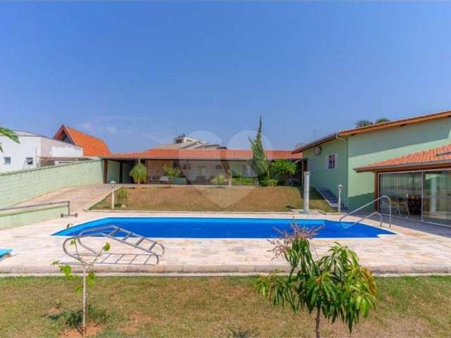 Casa com 3 quartos à venda em Vista Alegre - SP