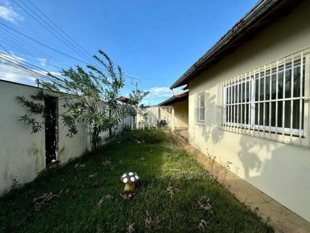 Casa com 3 quartos à venda na Santa Cruz, 21, Perocão, Guarapari por R$ 420.000