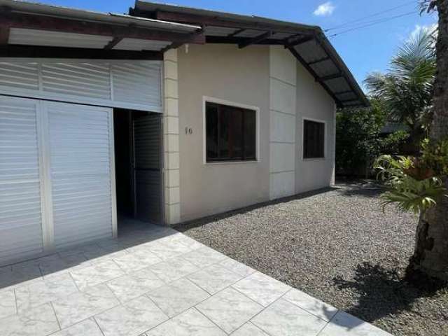 Casa à venda em Navegantes ,3 quartos, 1 sala, 1 banheiro, 2 vagas de garagem e 139m² - Imperdível!