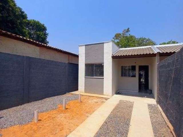 Casa a venda 2 quartosq Suíte Bairro Santa Maria - Várzea Grande - MT