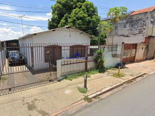 Casa com 3 quartos para Venda no Bairro Pedregal - Cuiabá - MT