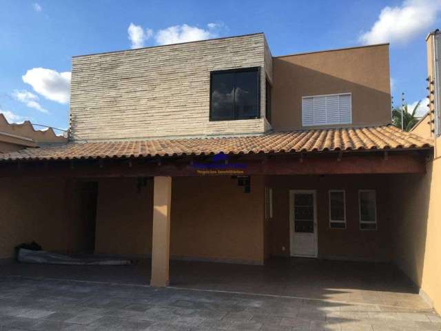 Sobrado Duplex disponivel para VENDA na Av. Senador Metello em Cuiabá/MT.