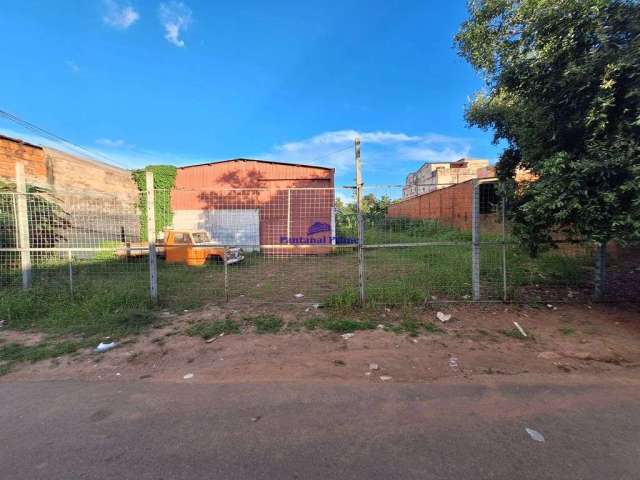 Terreno a venda no Bairro Ponte Nova em Várzea Grande com área total de 430 m²