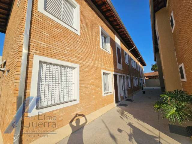 Ubatuba, Centro - Apartamento térreo com 02 dormitórios.