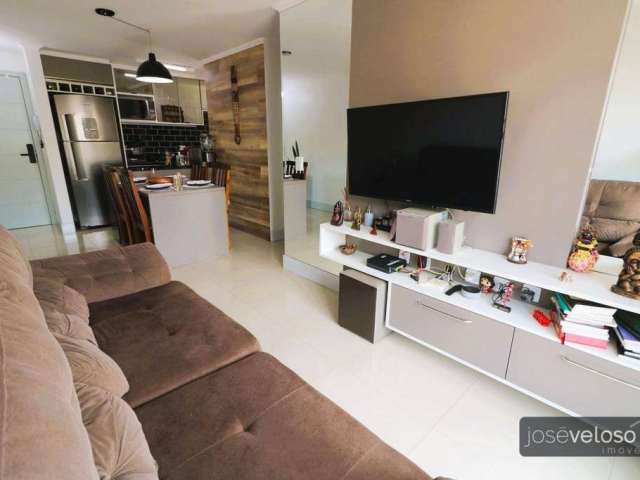 Maravilhoso Apto Decorado / Mobiliado com 2 dormitórios à venda, 50 m² por R$ 299.950 - Santa Quitéria - Curitiba/PR