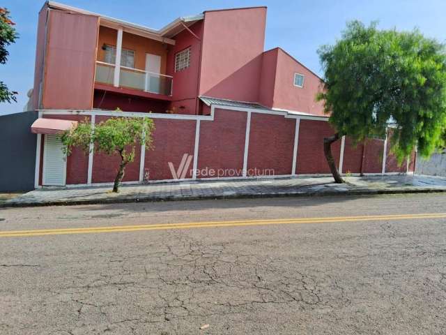 Casa com 6 quartos à venda na Verônica Giavone, 314, Jardim do Lago, Valinhos, 275 m2 por R$ 630.000