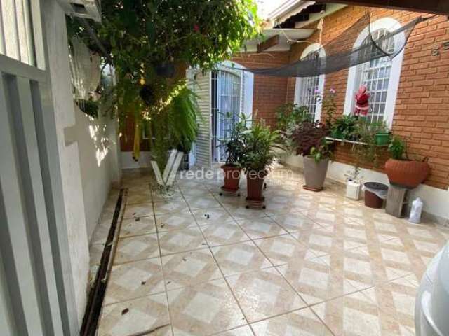 Casa com 3 quartos à venda na Rua Ilce da Cunha Henry, 351, Parque Itália, Campinas, 232 m2 por R$ 660.000