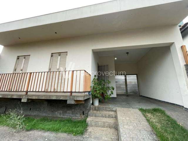 Casa com 3 quartos à venda na Rua Boaventura do Amaral, 155, Bosque, Campinas, 181 m2 por R$ 650.000