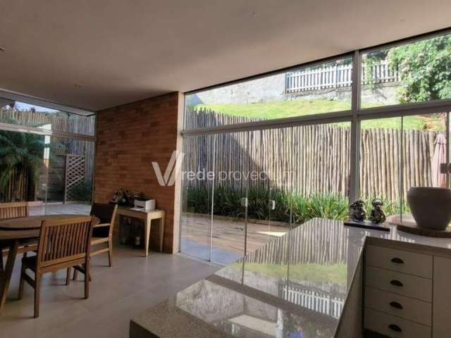 Casa em condomínio fechado com 3 quartos à venda na Rua Martinho Leardine, 110, Chácaras Silvania, Valinhos, 215 m2 por R$ 1.980.000