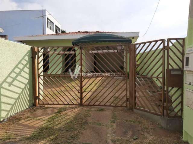 Casa com 3 quartos à venda na Rua Piracicaba, 234, Jardim Bela Vista, Valinhos, 256 m2 por R$ 800.000