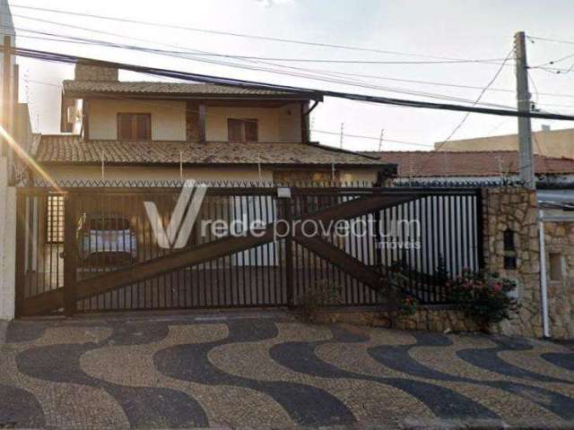 Casa com 4 quartos à venda na Rua Vital Brasil, 481, Taquaral, Campinas, 245 m2 por R$ 800.000