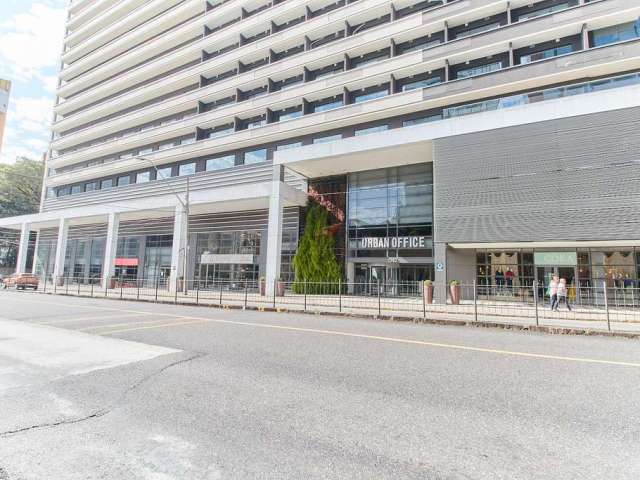 Sala comercial para alugar na Avenida João Gualberto, 1342, Juvevê, Curitiba, 28 m2 por R$ 2.100