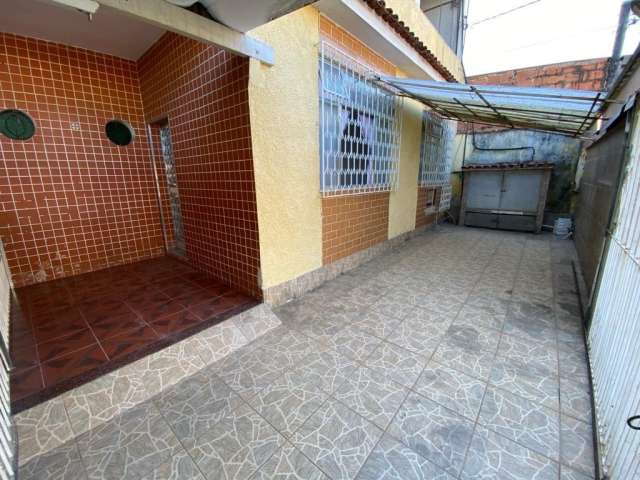 3 casas para venda com 321 metros quadrados com 7 quartos em Santo Elias - Mesquita - RJ