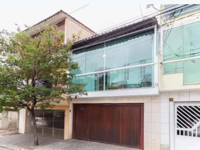 Casa Assobradada à Venda  no Rochadale com 3 quartos, 1 suíte, 3 vagas