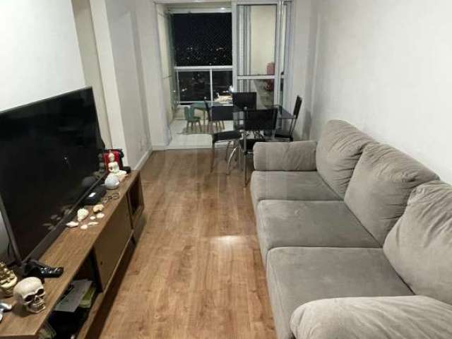 Apartamento à  Venda  54m² com 2 quartos (1 suíte) e 1 vaga fixa e coberta