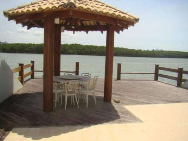 Casa Duplex à venda em Guarapari , 4 suítes de frente para o canal