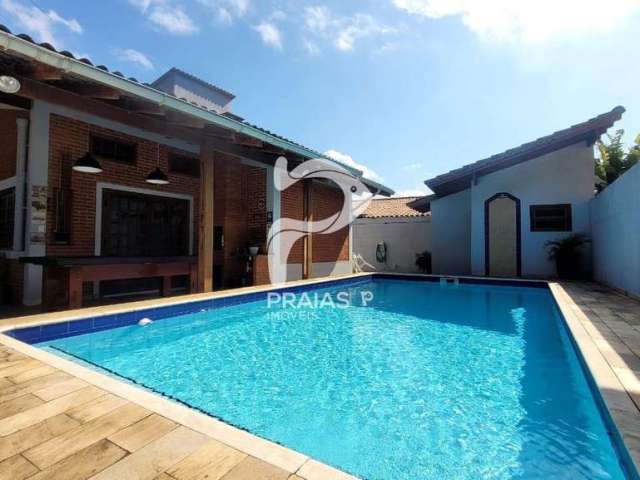 Casa em condomínio fechado com 3 quartos à venda na Um (01), --, Balneário Praia do Pernambuco, Guarujá por R$ 900.000