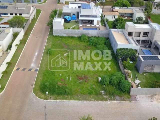 Terreno/lote  de 704 m² no melhor cond. do Jardim Botânico - á venda