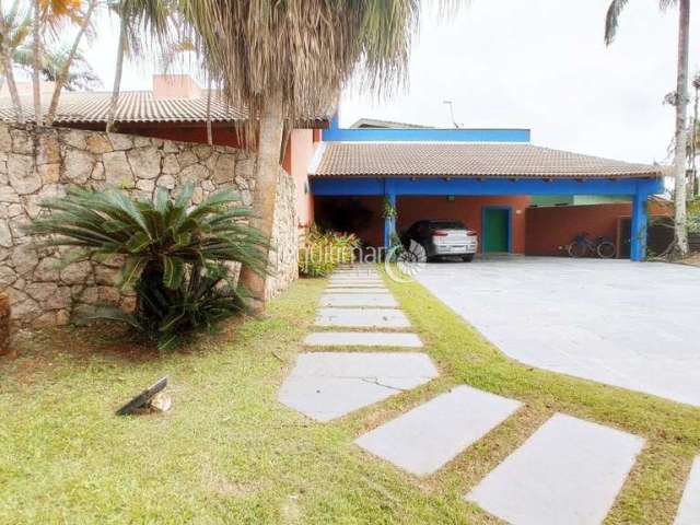 Casa em condomínio fechado com 5 quartos à venda no Jardim Acapulco, Guarujá  por R$ 2.800.000