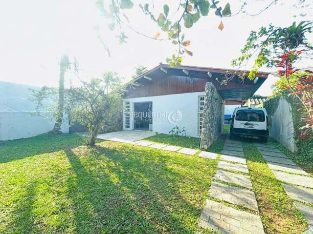 Casa com 4 quartos à venda no Balneário Praia do Pernambuco, Guarujá  por R$ 750.000