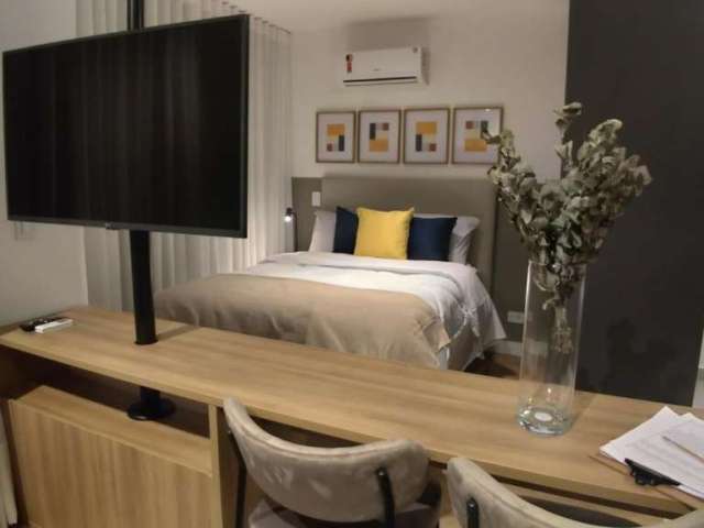 Apartamento de 1 dormitório, moderno e cosmopolita, na interface entre os bairros Mercês, Bigorrilho e Centro.