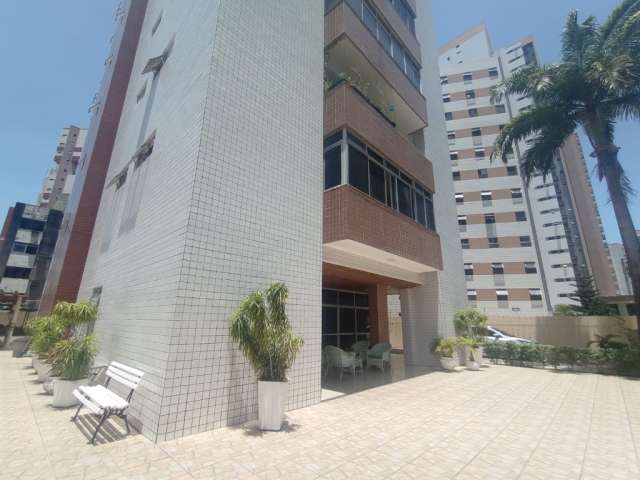 Apartamento no Meireles, 120m, próximo a Beira Mar