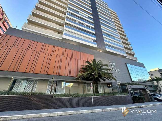 Apartamento 3 Suítes, 2 Vagas, 140m² Privativos, Andar Alto no Kobrasol