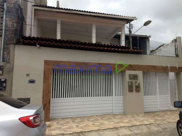 Casa com 2 Pavimentos na Jabotiana