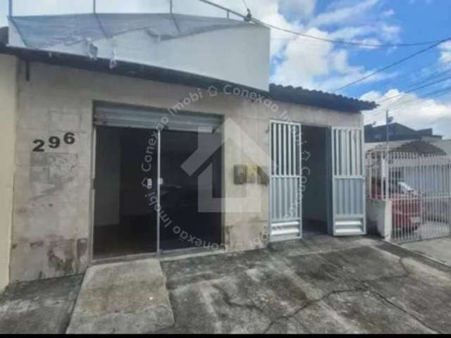 Casa com ponto comercial