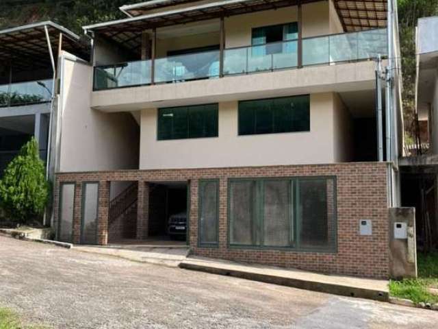 Casa com 3 dormitórios , 200 m² - Centro - Raposos/MG