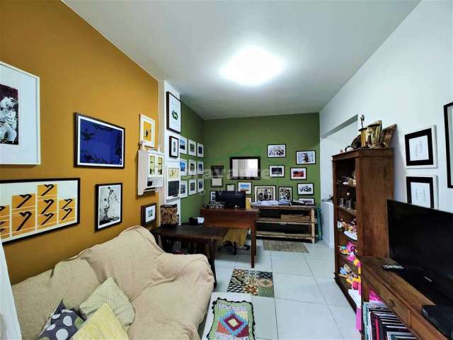 Apartamento com 1 quarto, Boqueirão, Santos. 2 Quadras da praia