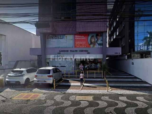 Sala comercial com 3 salas para alugar na Avenida Ana Costa, Vila Mathias, Santos, 43 m2 por R$ 2.300