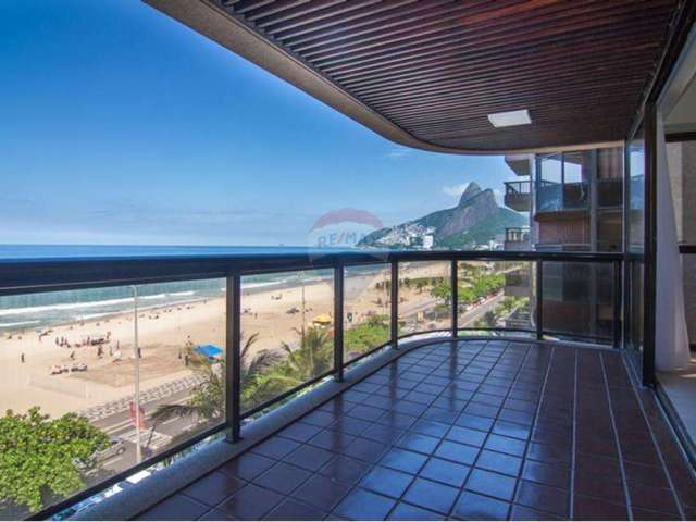 Luxo à Beira-Mar em Ipanema: Apartamento Único!