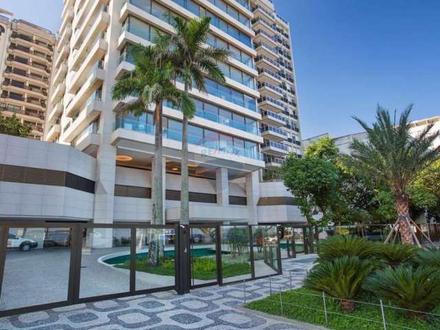 Apartamento à venda no icônico Edifício Cap Ferrat, na Avenida Vieira Souto em Ipanema, com 550 metros quadrados