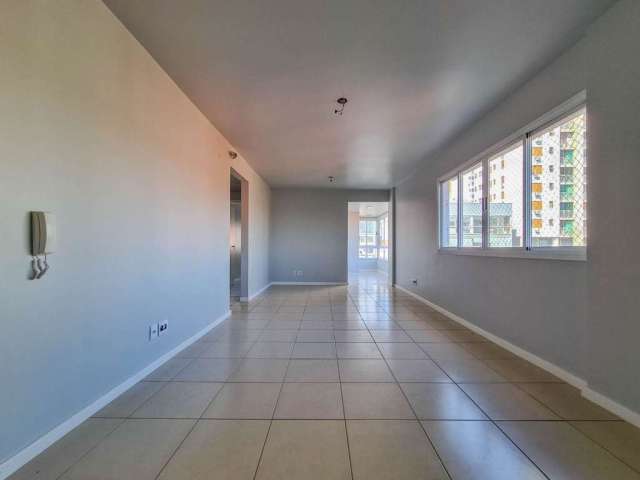 Apartamento à venda 3 Quartos, 1 Suite, 2 Vagas, 136.7M², Centro, Novo Hamburgo - RS