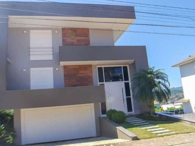 Casa à venda 3 Quartos, 1 Suite, 2 Vagas, 300M², Primavera, Novo Hamburgo - RS