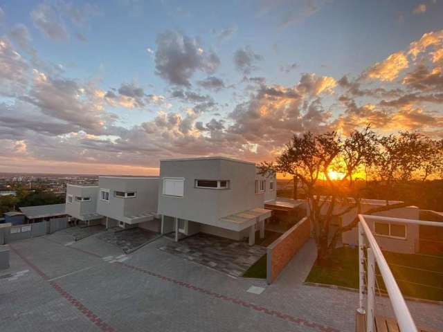 Casa à venda 3 Quartos, 1 Suite, 2 Vagas, 181.4M², Rondônia, Novo Hamburgo - RS