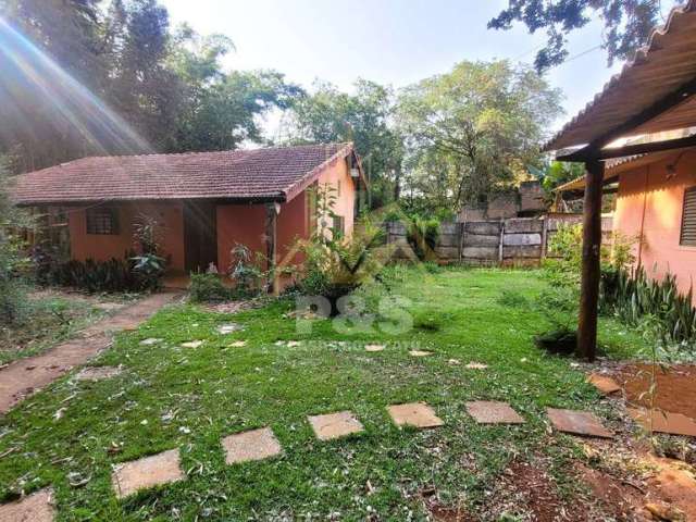 Chácara com 1.632 m², com muita Área Verde dentro de Botucatu!