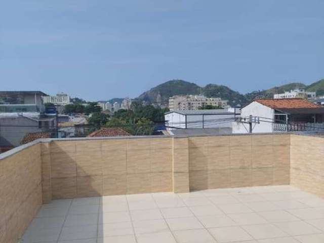 Excelente casa com terraço