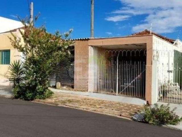 Casa padrão à venda na Vila Prado, São Carlos