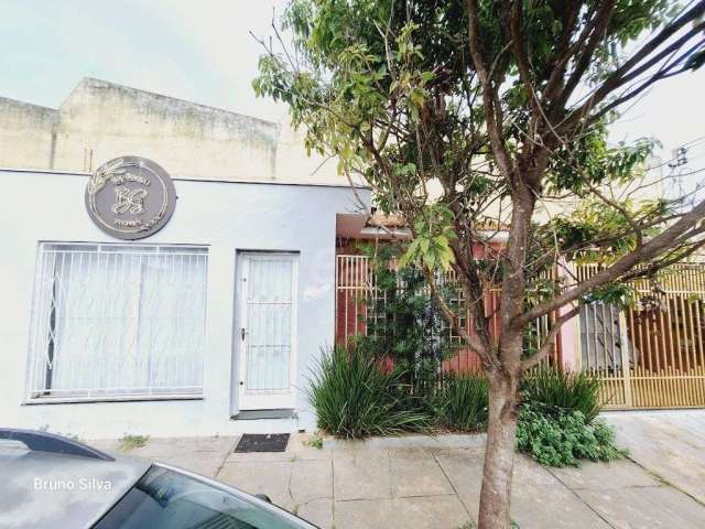 Encantadora casa comercial à venda na Vila Prado, São Carlos